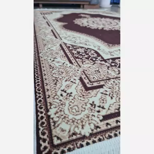فرشینه | فرش چاپی برند حسن نیا چاپی هازان ترک طرح سنتی کرم زرشکی h318 (پس کرایه) فرشینه | فرش چاپی برند حسن نیا چاپی هازان ترک طرح سنتی کرم زرشکی h318 (پس کرایه) - Image 4