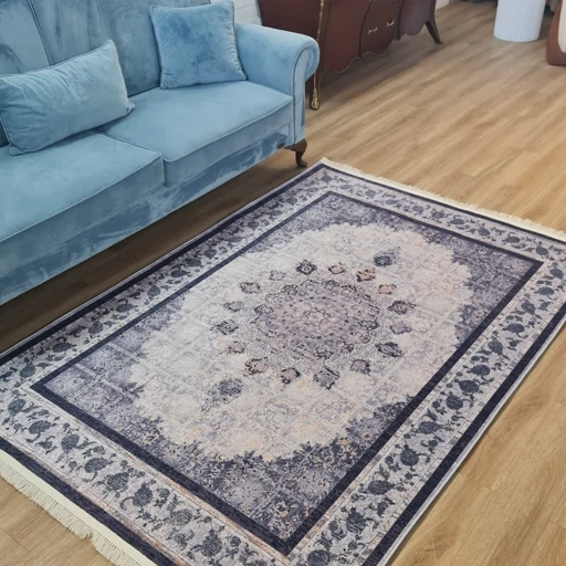فرش چاپی فرشینه برند حسن نیا مخمل هازان طرح وینتیج سرمه L434(پس کرایه) فرش چاپی فرشینه برند حسن نیا مخمل هازان طرح وینتیج سرمه L434(پس کرایه)