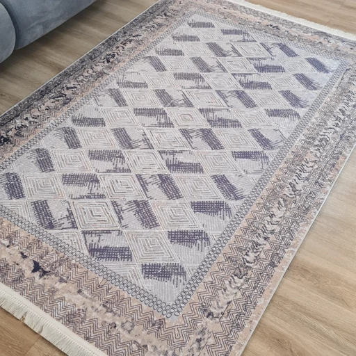 فرش چاپی فرشینه برند حسن نیا مخمل هازان طرح کویر L240(پس کرایه) فرش چاپی فرشینه برند حسن نیا مخمل هازان طرح کویر L240(پس کرایه) - Image 6